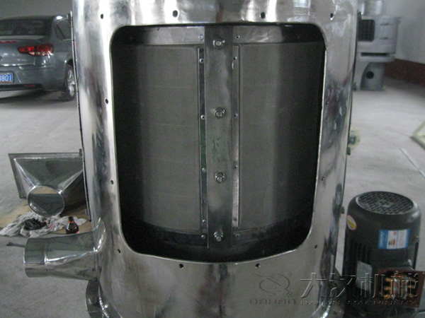 氣流篩采用的是垂直篩網，